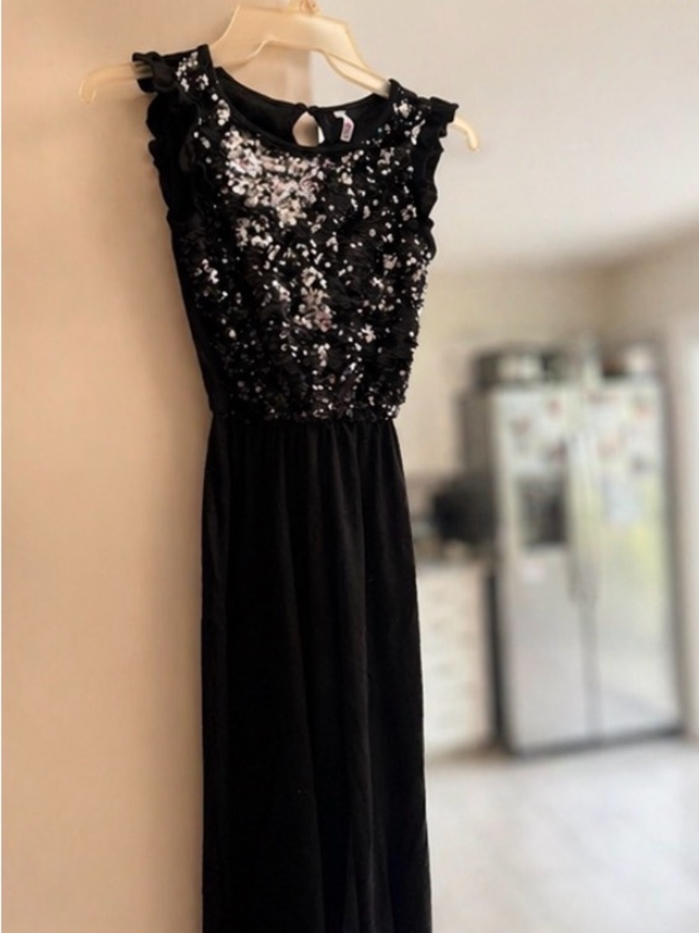 FabKids Black Sequin Bodysuit – Girls Size Medium 8